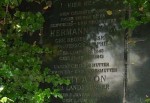 Herman Aron - kamień nagrobny rodziny na żydowskim cmentarzu w Berlinie