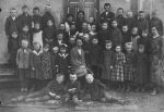 Uczniowie szkoły w Chojęcinie - lata 20-ste